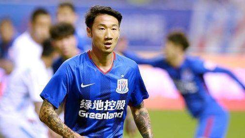 开云app安全认证-落叶归根却因言论惹事 告别泰达荣昊委身中甲不易